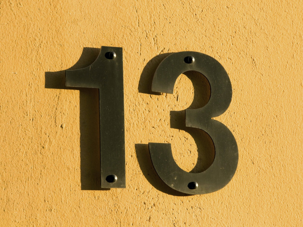 Con số 13 có ý nghĩa gì? Những điều chưa biết về số 13